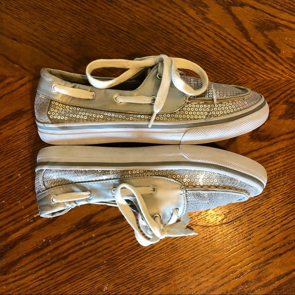 Girls Silver sequin shoes Size 4 - Picture 5 of 10